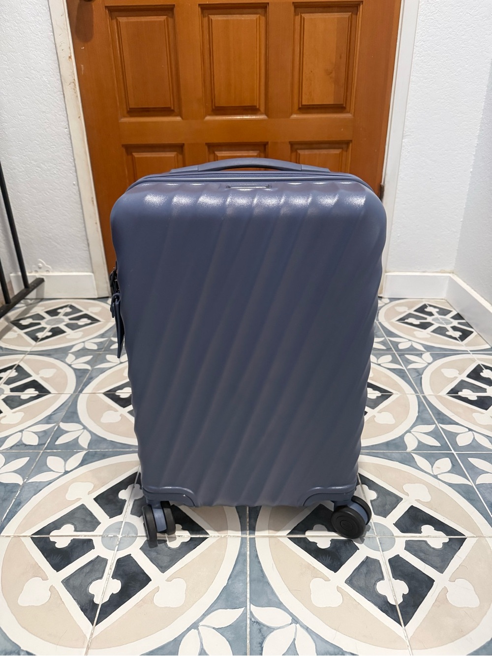 Tumi Expandable Hardshell Carry-On 19 Degree Slate Blue